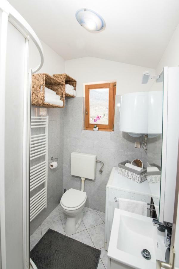 Lola Apartment Veprinac Luaran gambar